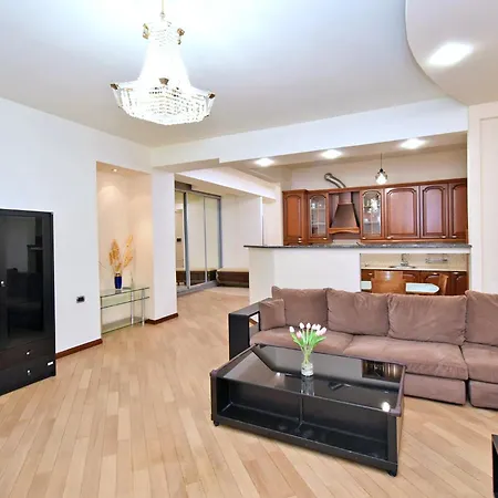 Lux Apartment 2 Bedrooms 2 Bathrooms , Open Balcony In The Center Of Yerevan , Near Malibu Park Exterior photo