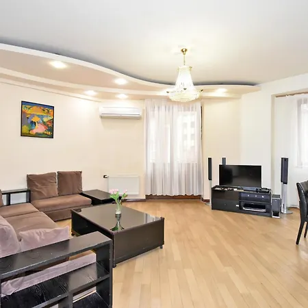 Lux Apartment 2 Bedrooms 2 Bathrooms , Open Balcony In The Center Of Yerevan , Near Malibu Park Exterior photo