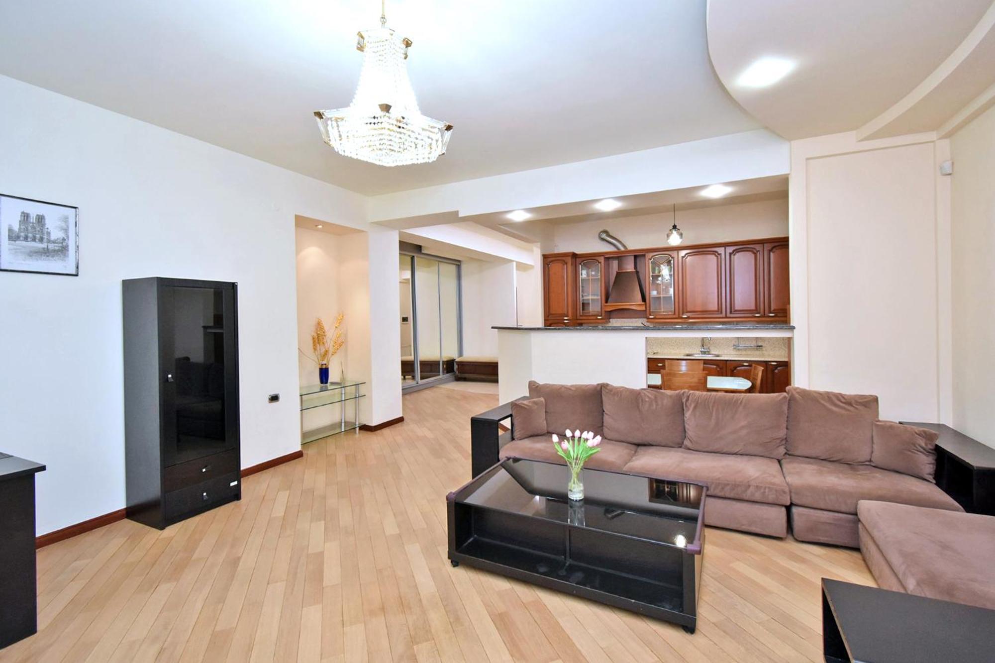 Apartment Lux 2 Bedrooms 2 Bathrooms , Open Balcony In The Center Of , Near Malibu Park *